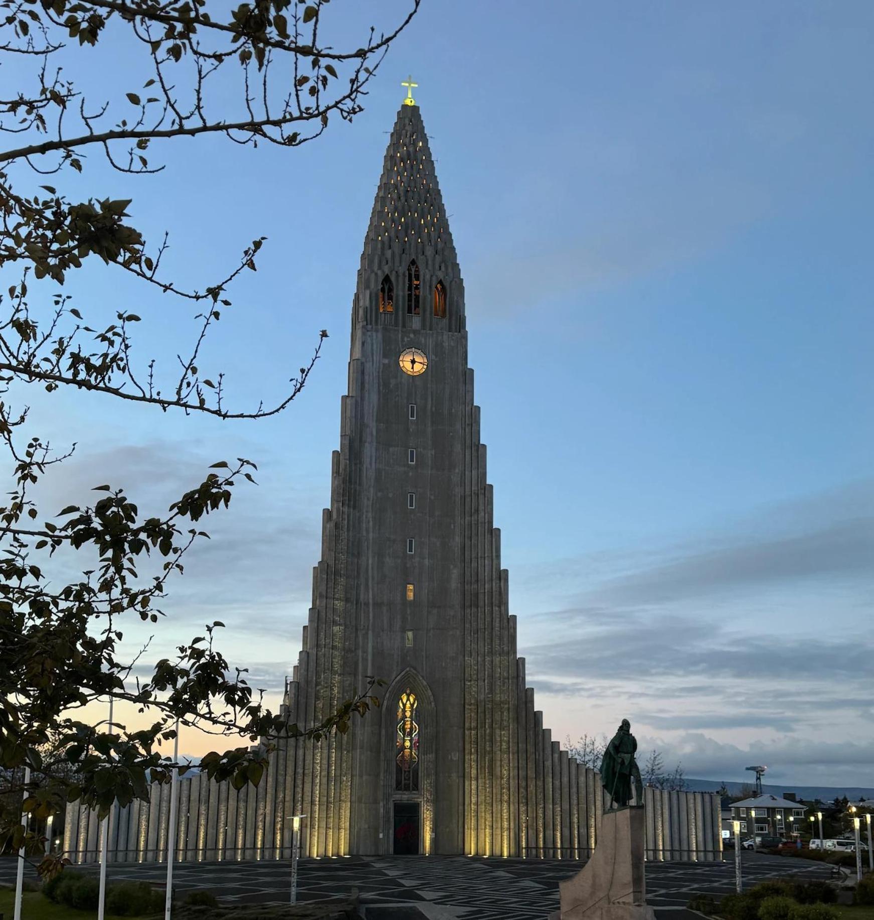 Hotel Leifur Eiriksson Reykjavik Exterior photo